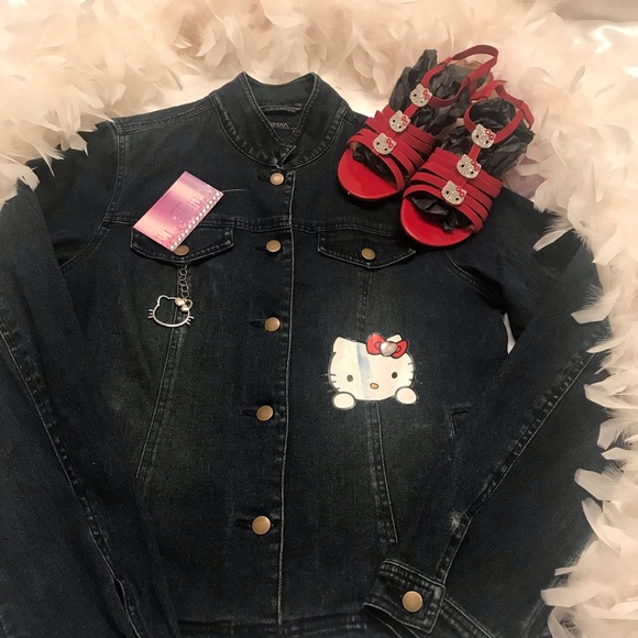Adorable vintage y2k custom hello kitty jean jacket 🍒❤️ - Picture 13 of 13